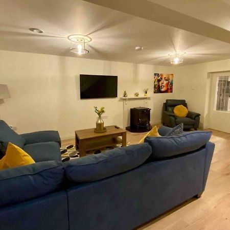 Modern Family Home Castleisland Extérieur photo