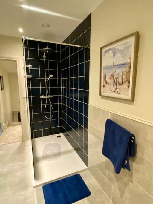 Modern Family Home Castleisland Extérieur photo