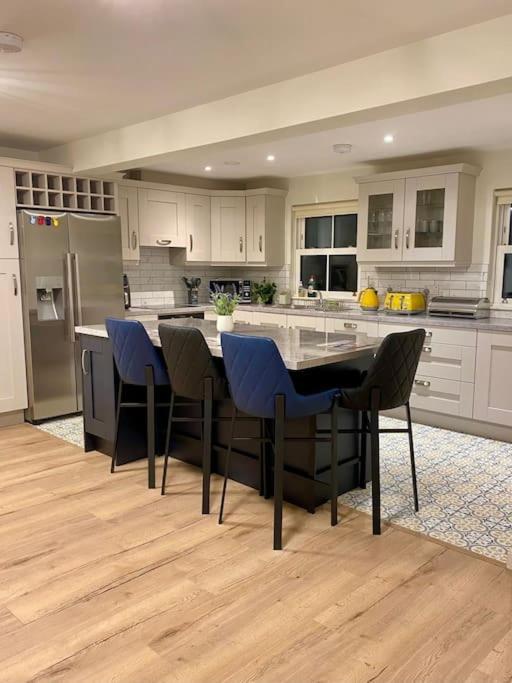 Modern Family Home Castleisland Extérieur photo