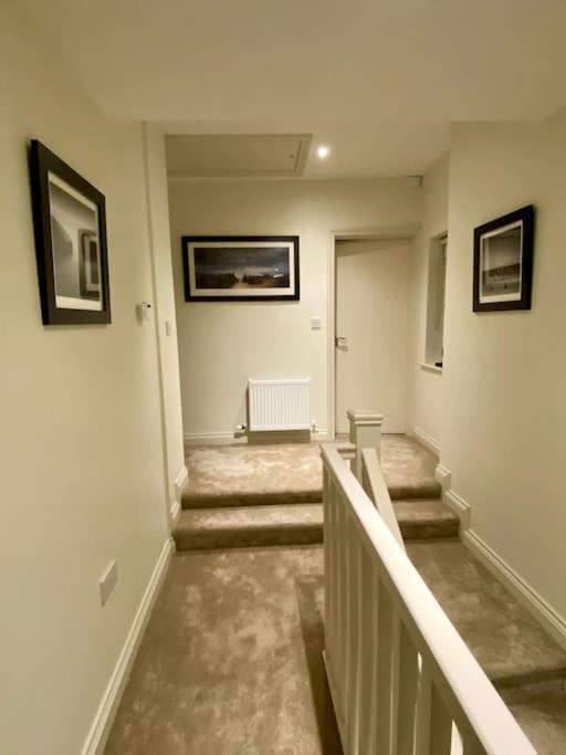Modern Family Home Castleisland Extérieur photo