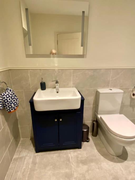 Modern Family Home Castleisland Extérieur photo